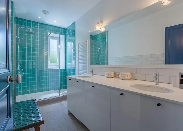 T4 Renove Centre De Appartement *