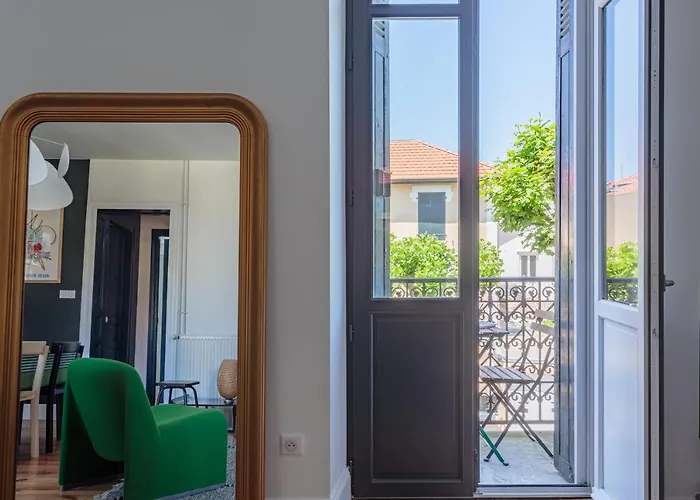 T4 Renove Centre De Appartement *