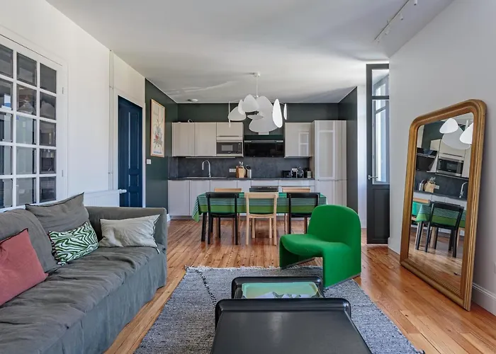 Appartement T4 Renove Centre De *